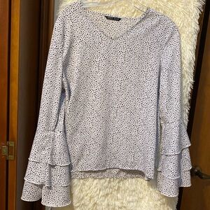 SHEIN Women’s Layered Sleeve V-Neck Blouse. Size M